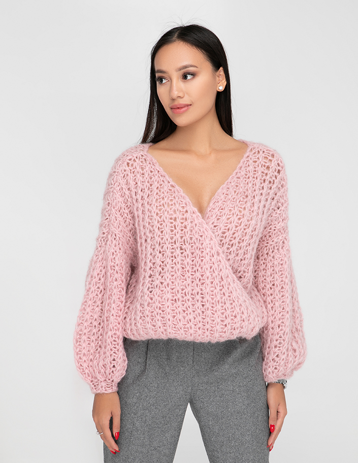Sweter moherowy w kolorze pudrowym