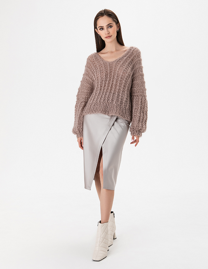 Sweter moherowy w kolorze kawy