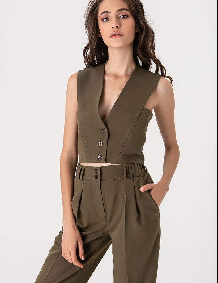 Kamizelka w kolorze khaki
