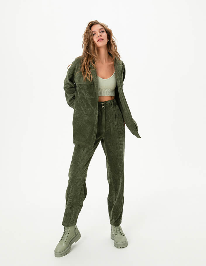 Spodnie sztruksowe w kolorze khaki